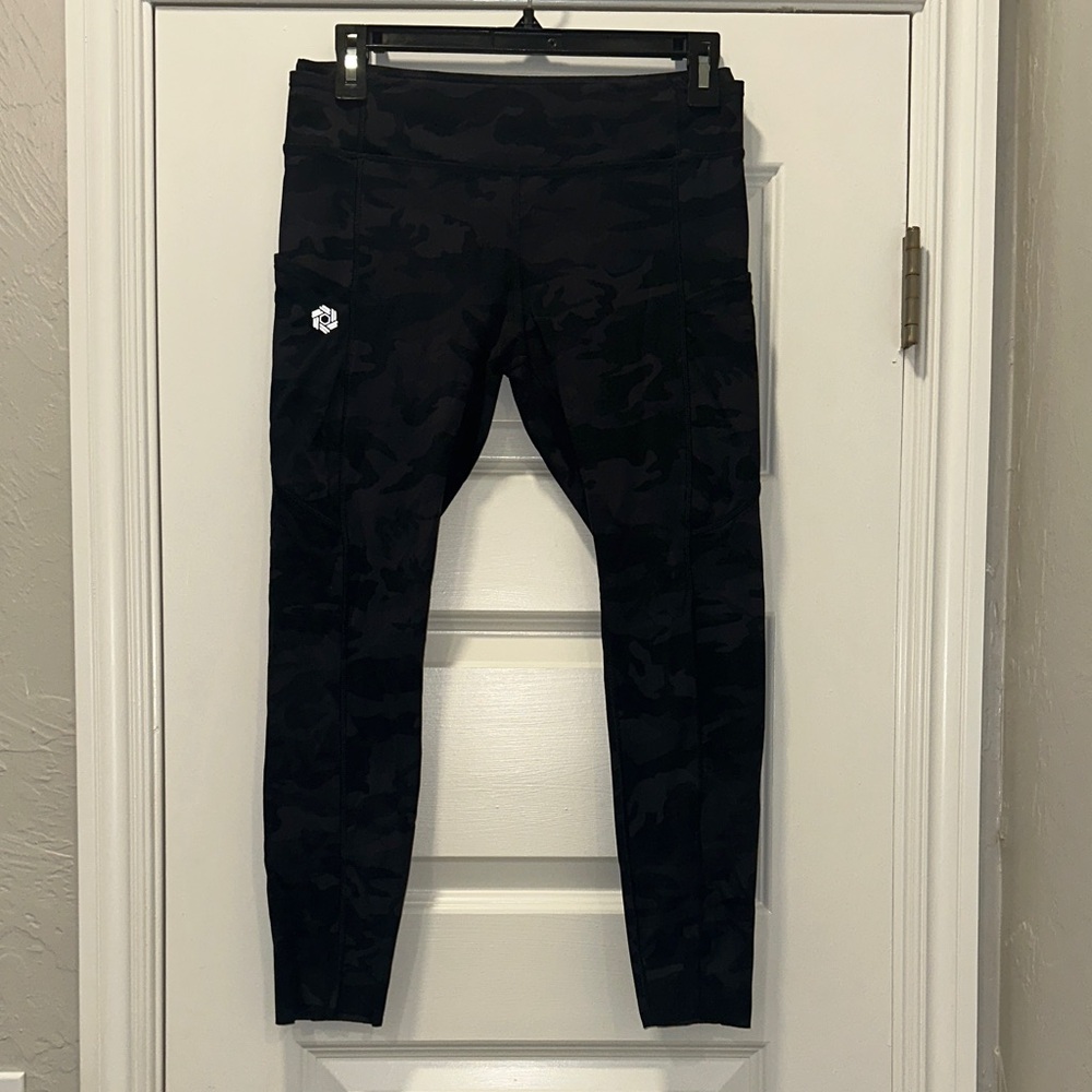 Women's Black Camouflage Leggings with Pockets
